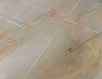 瀍河瓷砖空鼓维修公司分享粘合剂选择不当在瓷砖铺贴过程中可能导致以下问题